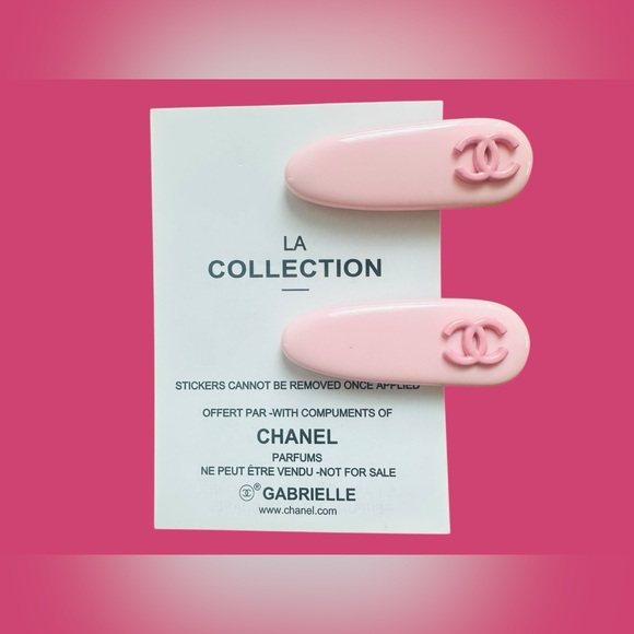 CHANEL Valentine Beauty Bundle Fuzzy Crossbody Pouch Headband Clips New - Picture 6 of 9